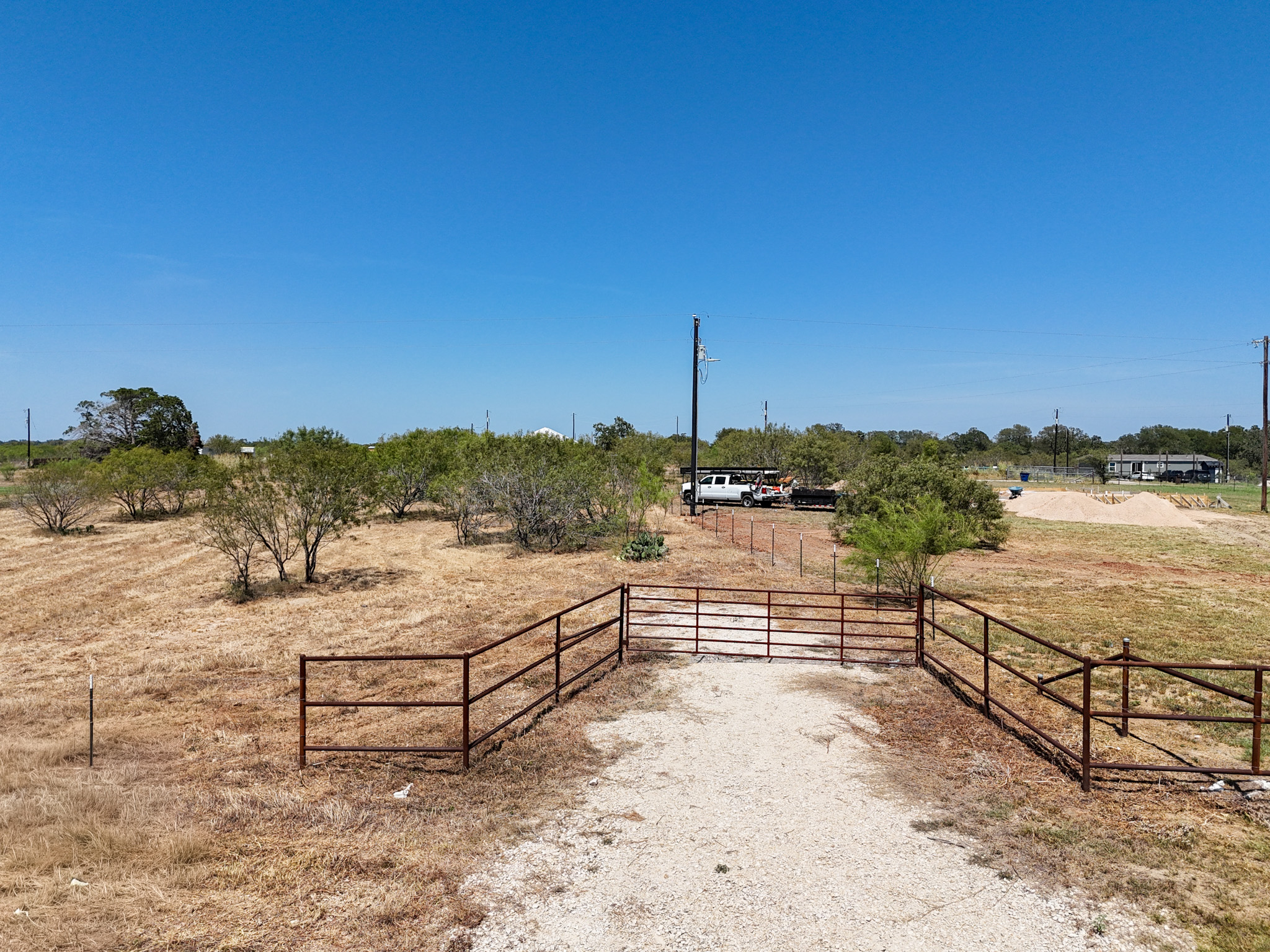 4049 Old Colony Line Road Dale, TX 78616 - Photo 4 of 16 Gallery Image 4