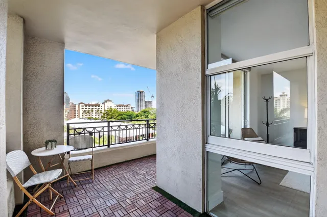 a view of a house with basketball court
