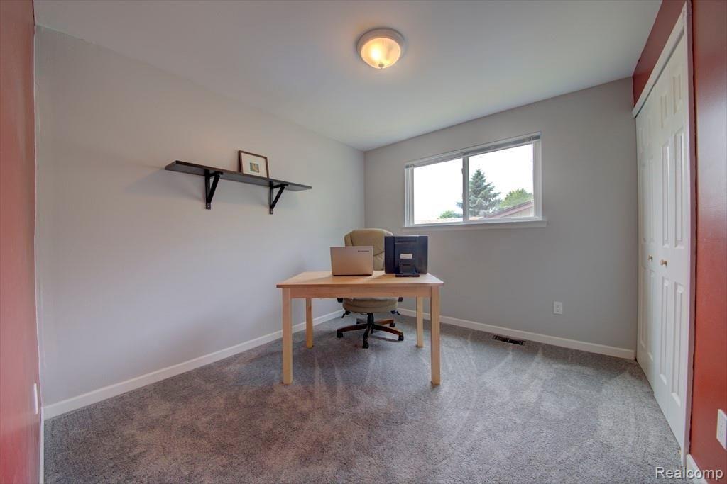 42816 Keystone Canton, MI 48187 - Photo 18 of 30 20190709-_MG_9811_2_3_4_5_6_7_Fusion-Interior.jpg