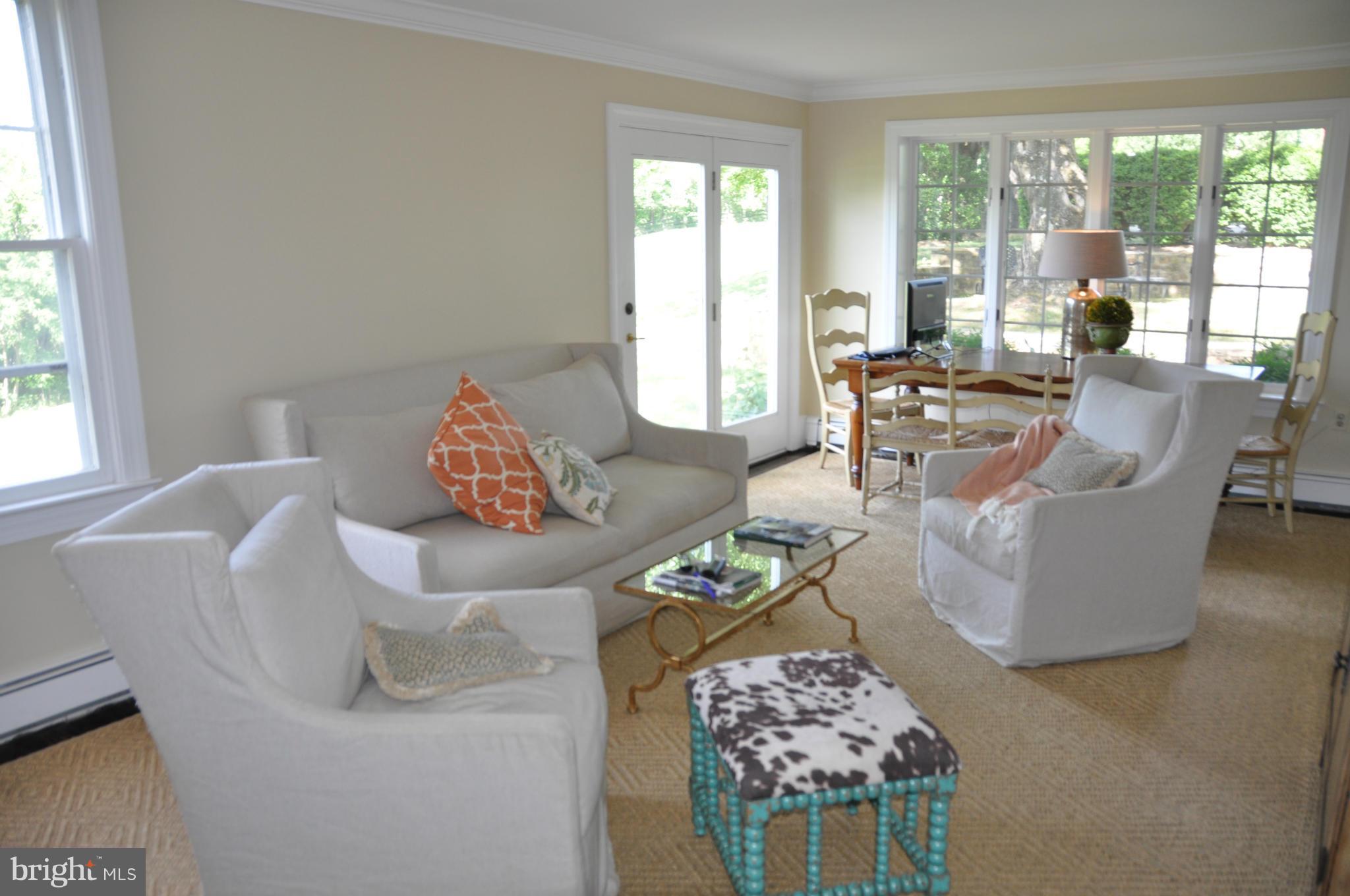 2648 Rectortown Road Upperville, VA 20184 - Photo 6 of 30 Family Room