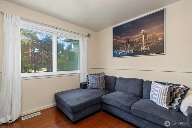 $274,950 | 2111 Kent Des Moines Road, Unit 39, Des Moines, WA 98198