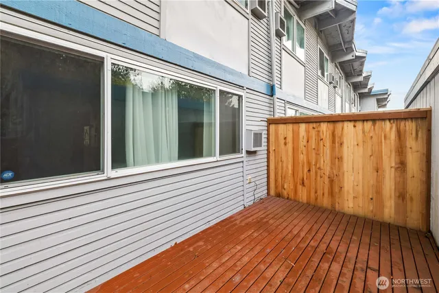 $274,950 | 2111 Kent Des Moines Road, Unit 39, Des Moines, WA 98198