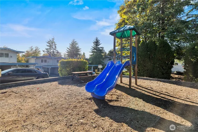 $274,950 | 2111 Kent Des Moines Road, Unit 39, Des Moines, WA 98198