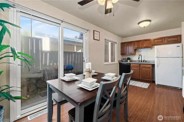 $274,950 | 2111 Kent Des Moines Road, Unit 39, Des Moines, WA 98198