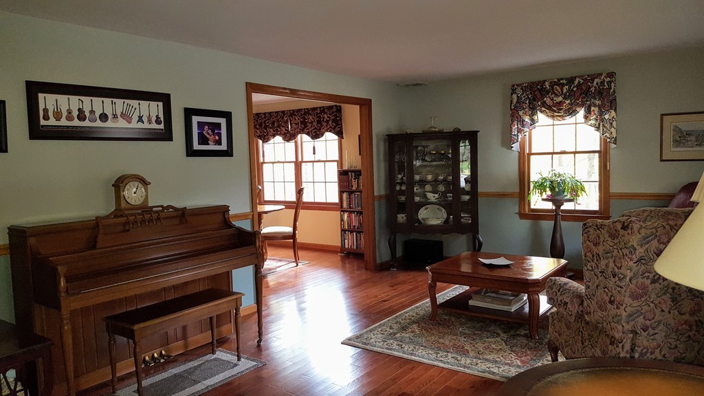 23 Robert Road Tyngsborough, MA 01879 - Photo 13 of 24 Gallery Image 13