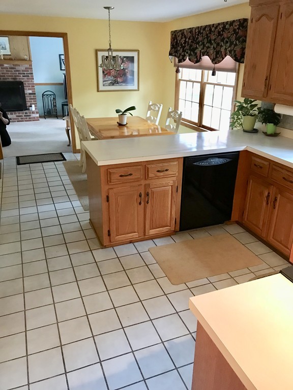 23 Robert Road Tyngsborough, MA 01879 - Photo 6 of 24 Gallery Image 6