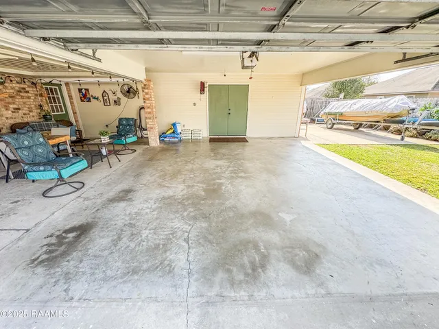 $224,900 | 200 Babbling Brook Drive, Lafayette, LA 70506