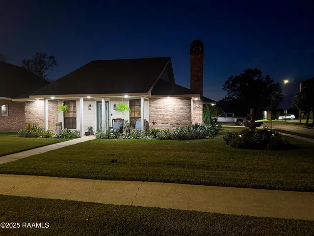 $224,900 | 200 Babbling Brook Drive, Lafayette, LA 70506