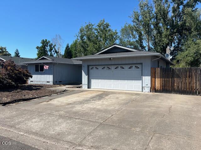 607 Palo Verde Way Central Point, OR 97502 - Photo 2 of 15