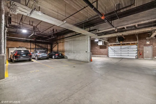 $495,000 | 4700 North Western Avenue, Unit 2D, Chicago, IL 60625