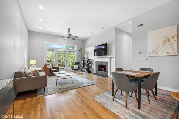 $495,000 | 4700 North Western Avenue, Unit 2D, Chicago, IL 60625