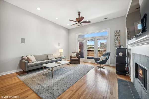 $495,000 | 4700 North Western Avenue, Unit 2D, Chicago, IL 60625