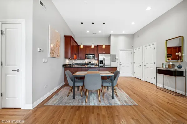 $495,000 | 4700 North Western Avenue, Unit 2D, Chicago, IL 60625