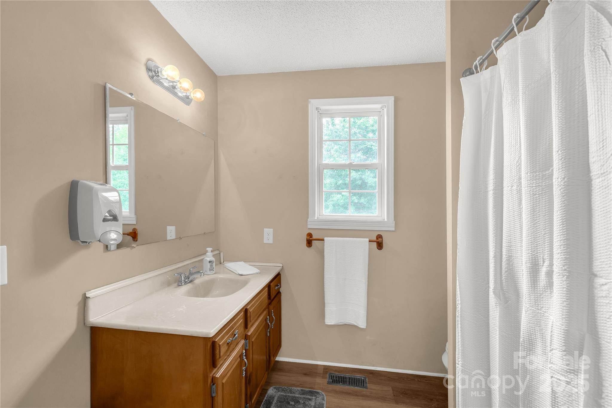 1215 Eastcreek Road Fort Lawn, SC 29714 - Photo 14 of 33 Gallery Image 14