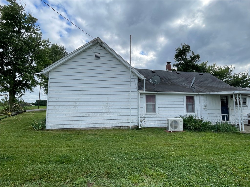 6184 Hanley Road Jamestown, OH 45335 - Photo 5 of 39