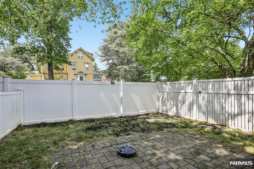 174 Fort Lee Road, Unit B Leonia, NJ 07605 - Photo 22 of 23