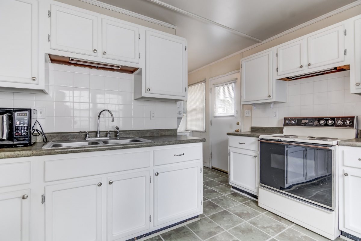 14 Reed Court Springfield, IL 62704 - Photo 8 of 29 Gallery Image 8