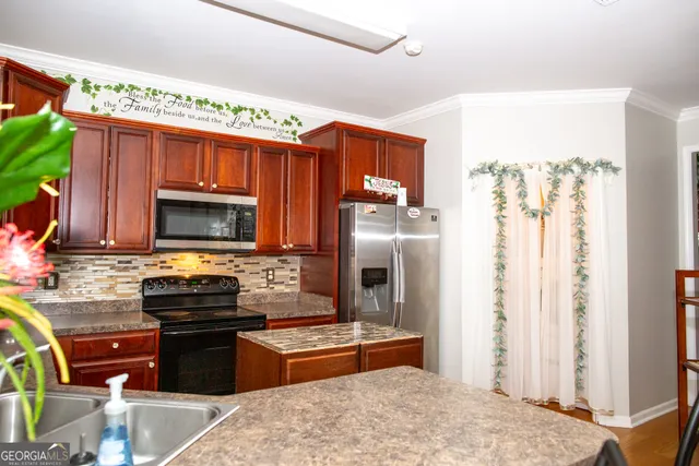 $320,000 | 140 Revolutionary Drive, Hampton, GA 30228