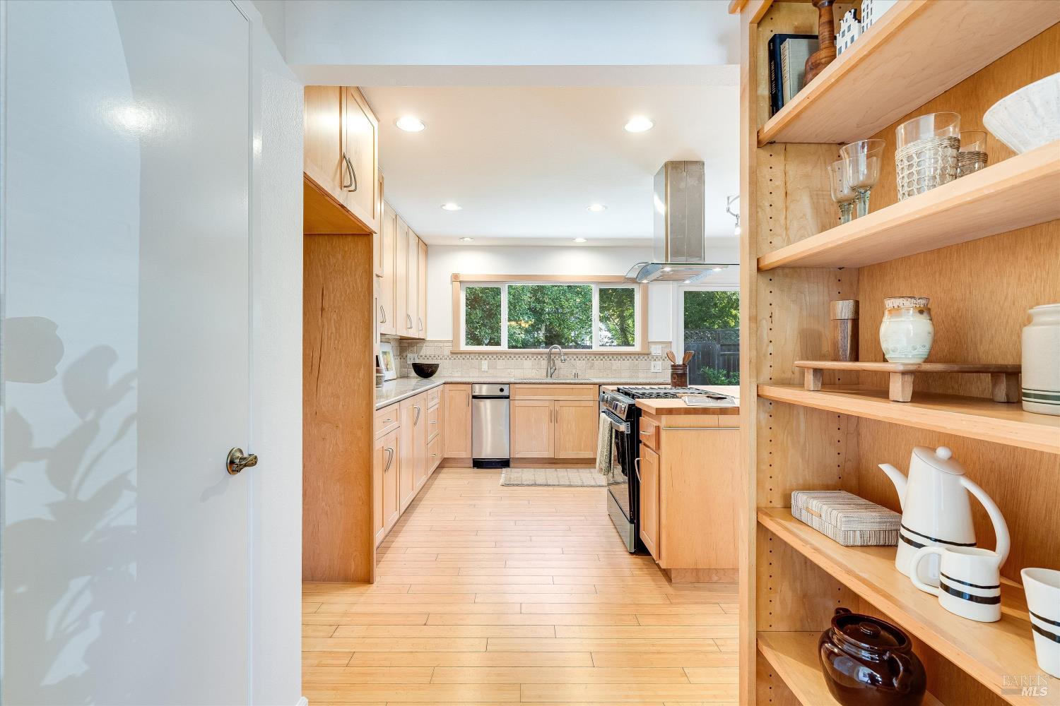 2140 Alejandro Drive Santa Rosa, CA 95405 - Photo 16 of 66 Gallery Image 16
