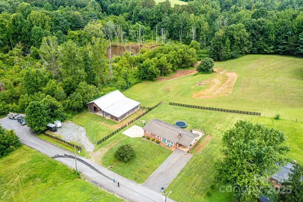 $355,000 | 1870 Guildwood Place, Hudson, NC 28638