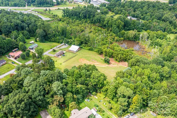 $355,000 | 1870 Guildwood Place, Hudson, NC 28638