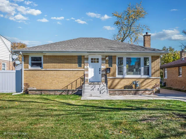 $349,900 | 329 High Ridge Road, Hillside, IL 60162