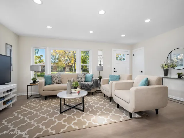 $349,900 | 329 High Ridge Road, Hillside, IL 60162