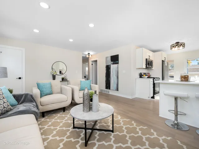 $349,900 | 329 High Ridge Road, Hillside, IL 60162