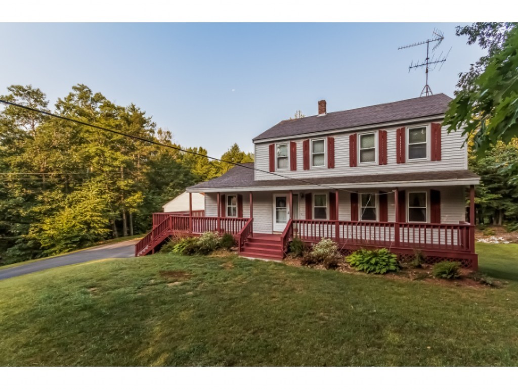276 Youngs Hill Road Loudon, NH 03307 - Photo 1 of 36 Gallery Image 1