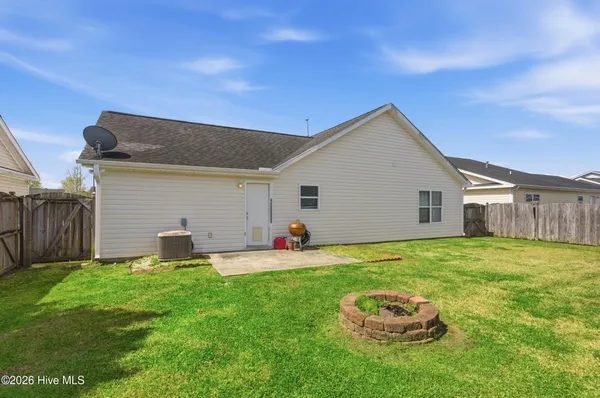 $269,900 | 404 Elsmore Drive, New Bern, NC 28562