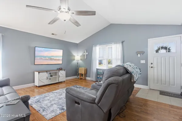 $269,900 | 404 Elsmore Drive, New Bern, NC 28562