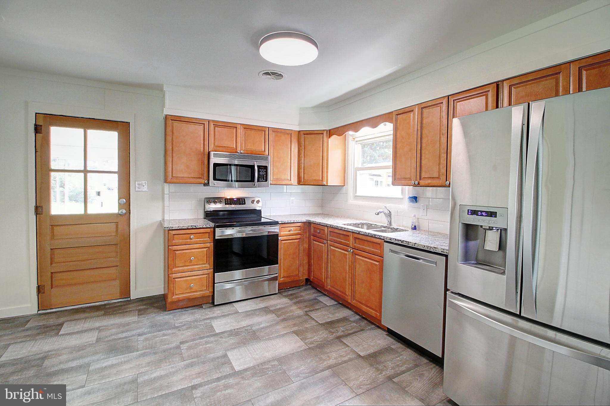 306 Adam Road Frederick, MD 21701 - Photo 5 of 19