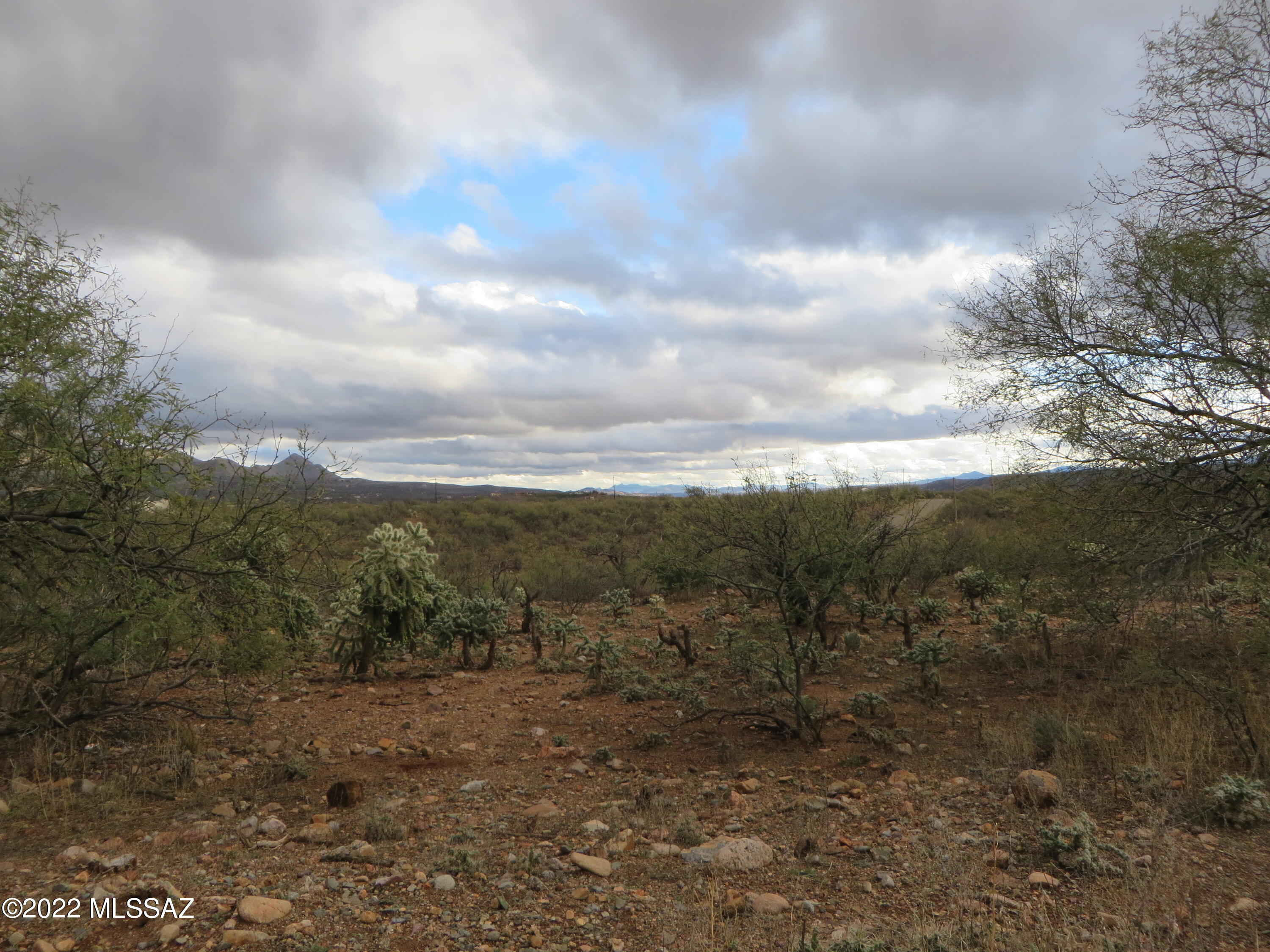 1790 Laponia Court, Unit 15 Rio Rico, AZ 85648 - Photo 4 of 5