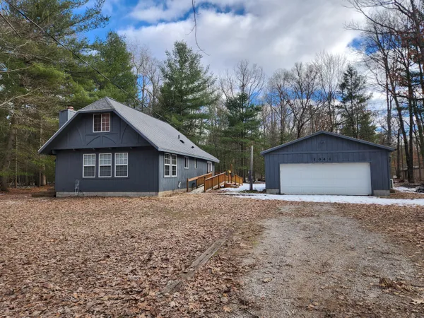$279,900 | 1041 Wolf Lake Drive, Baldwin, MI 49304