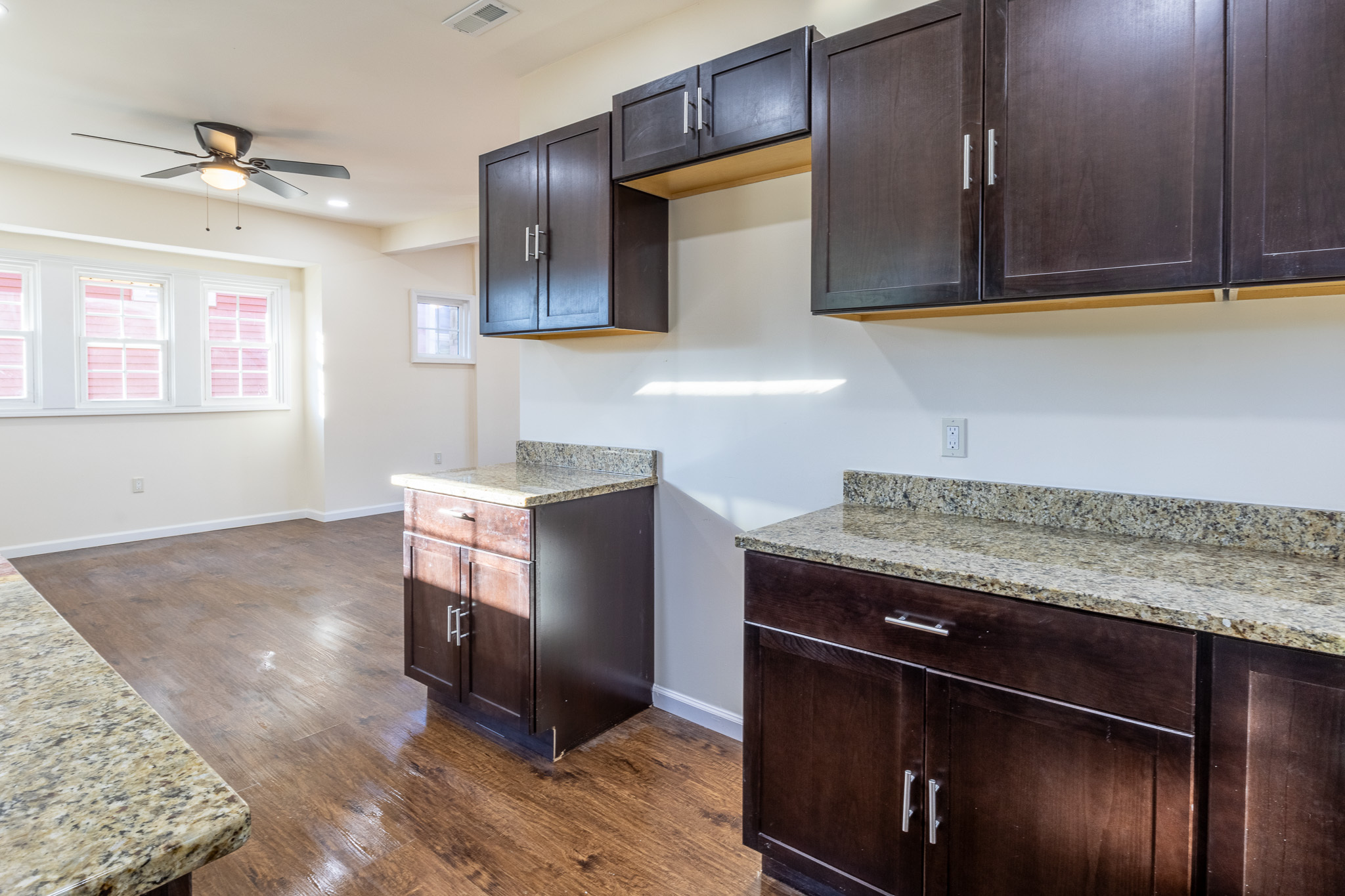 607 East 30th Street Indianapolis, IN 46205 - Photo 12 of 36