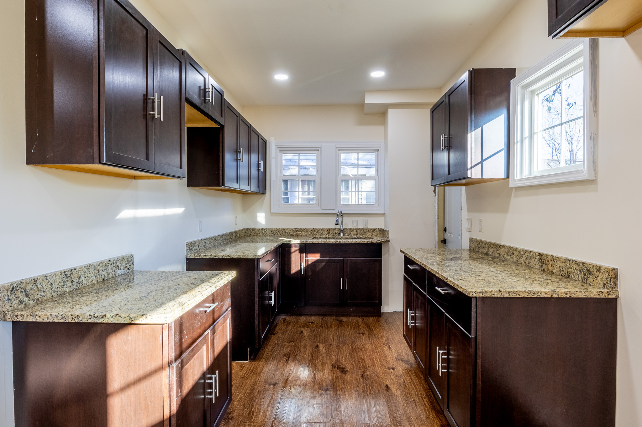 607 East 30th Street Indianapolis, IN 46205 - Photo 13 of 36