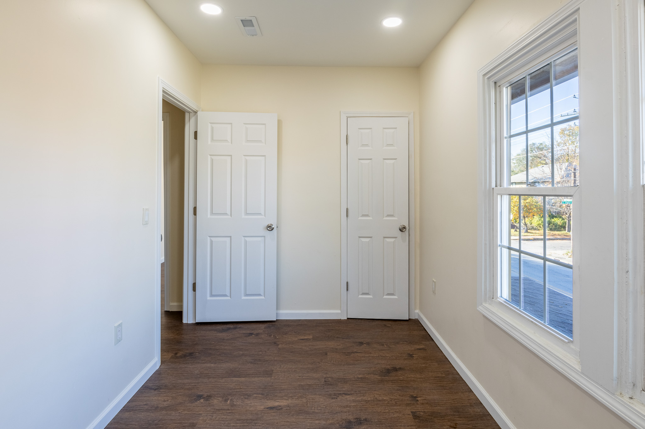 607 East 30th Street Indianapolis, IN 46205 - Photo 17 of 36