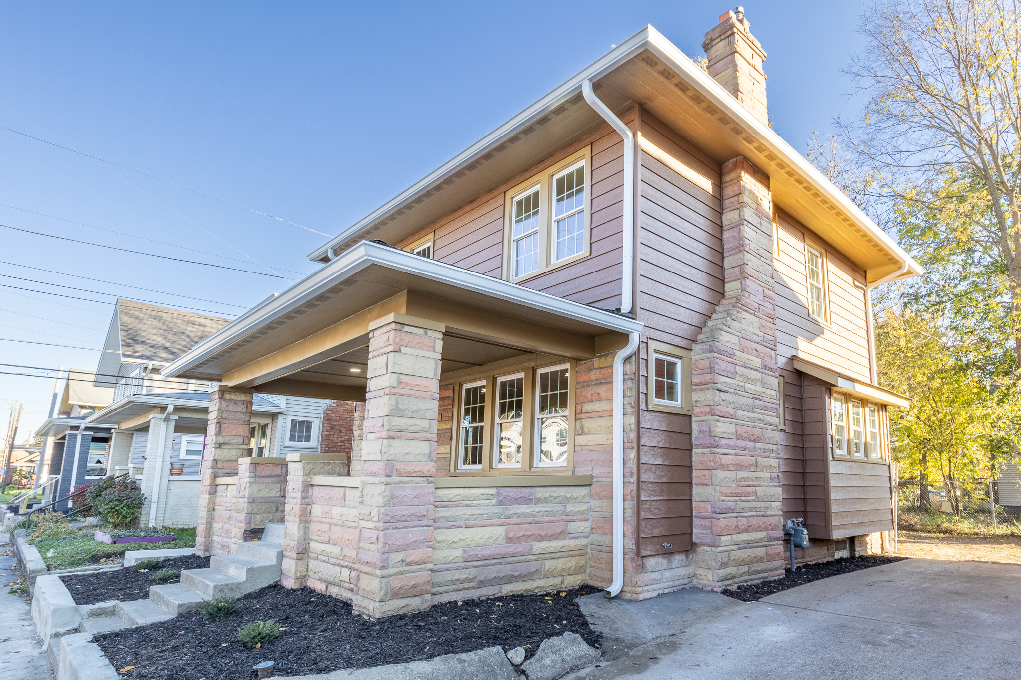 607 East 30th Street Indianapolis, IN 46205 - Photo 2 of 36