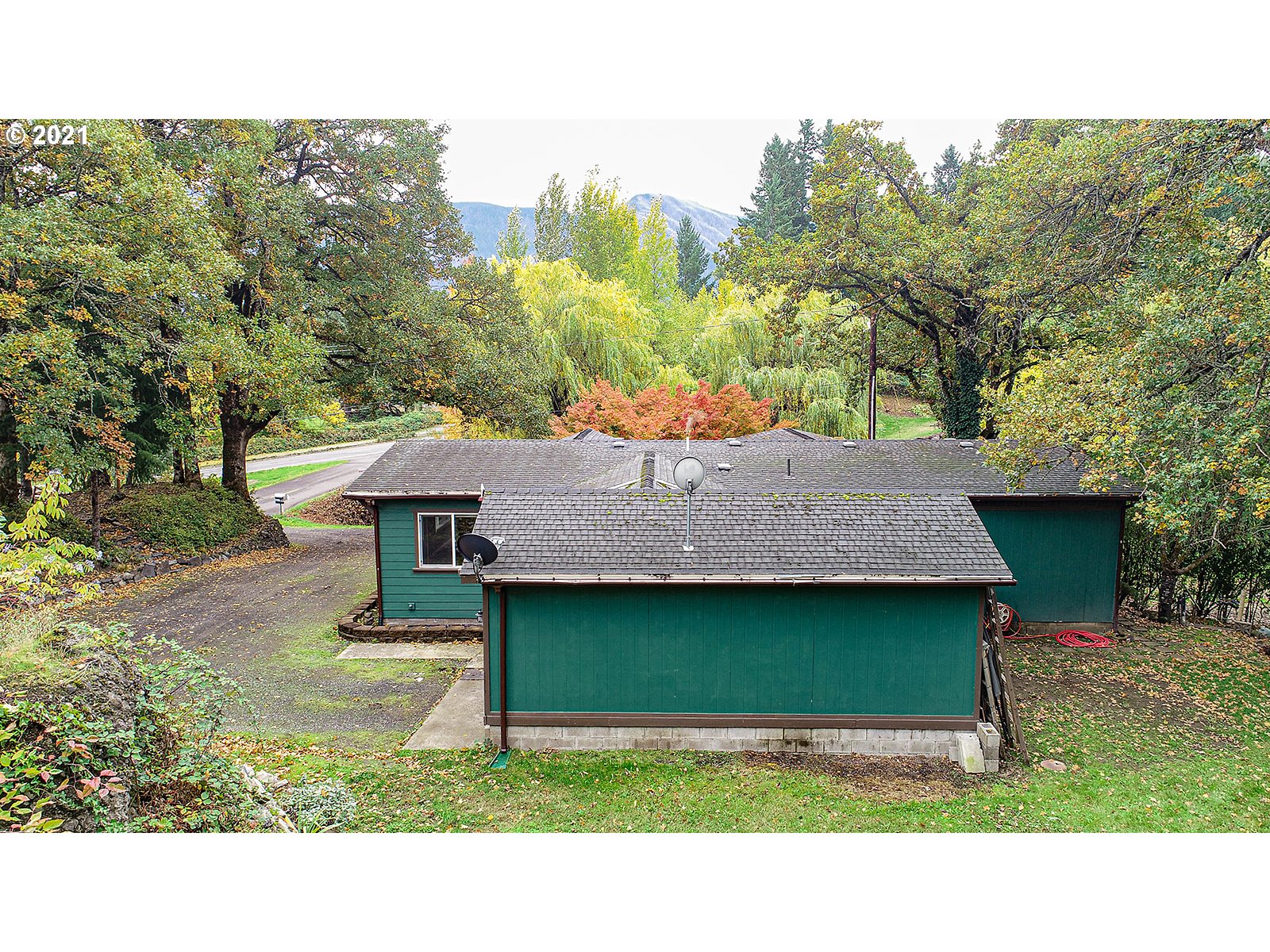 305 Southwest Attwell Road Stevenson, WA 98648 - Photo 4 of 32 Gallery Image 4