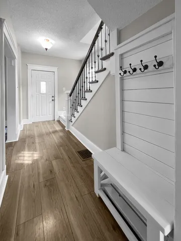 $150,000 | 703 West Cottonwood Street, Freeport, IL 61032