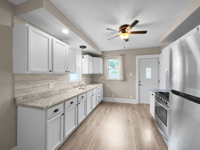 $150,000 | 703 West Cottonwood Street, Freeport, IL 61032