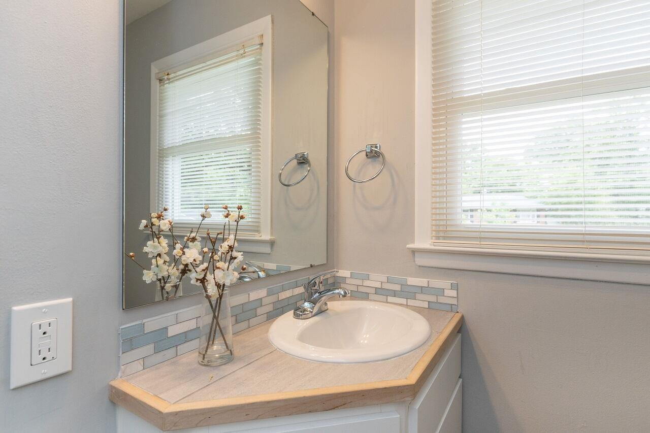 2017 Walnut Street Durham, NC 27705 - Photo 24 of 30 Bathroom