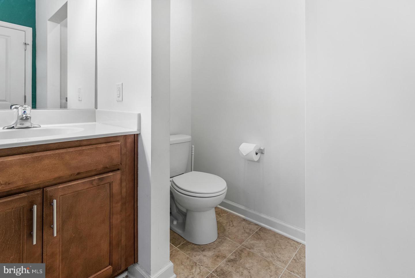 9803 Wood Edge Way Lanham, MD 20706 - Photo 23 of 25