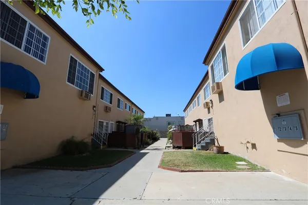 a view of house along with street