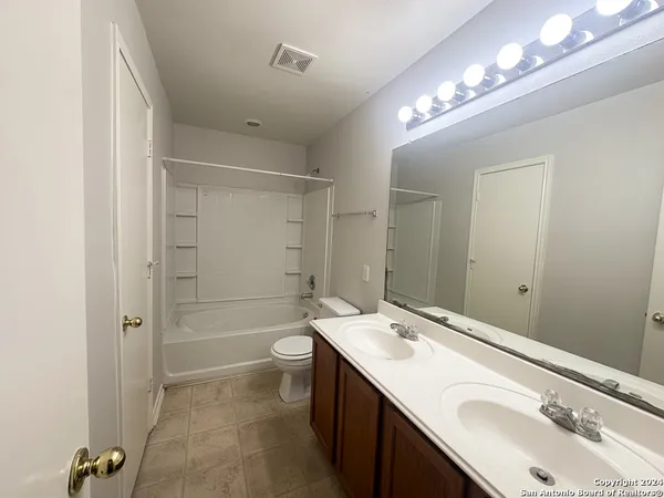 $1,695 | 9714 Ceremony Cove, San Antonio, TX 78239