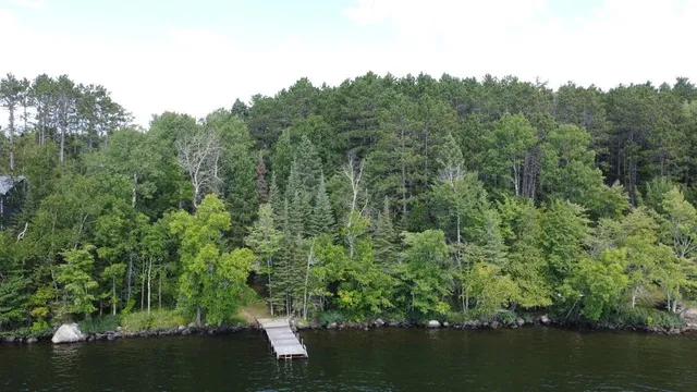 $800,000 | 8884 Raps Road, Cook, MN 55723