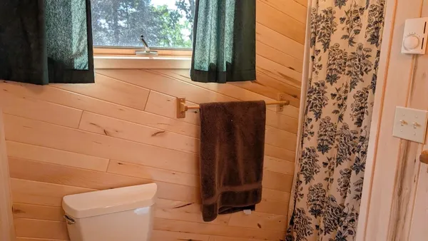 $800,000 | 8884 Raps Road, Cook, MN 55723