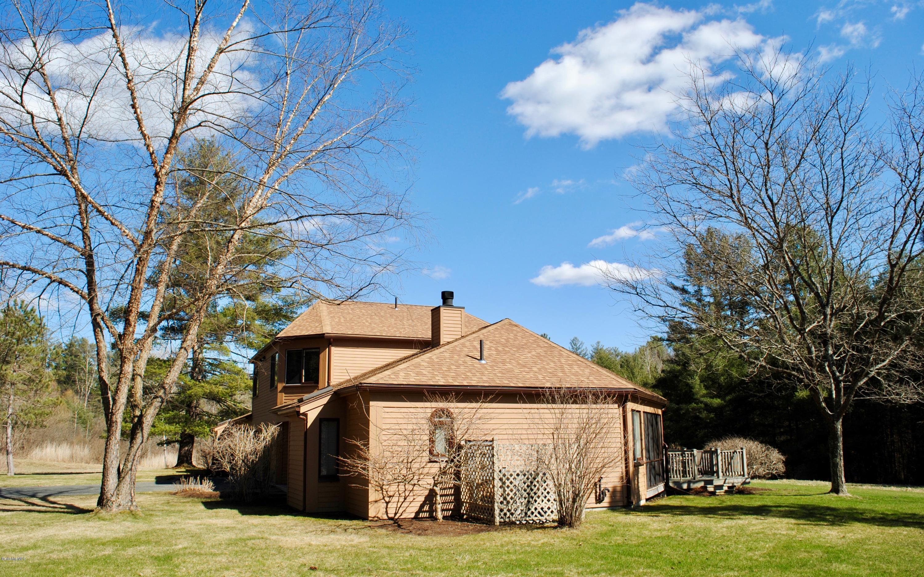 19 Hawthorne Road, Unit 11A Stockbridge, MA 01240 - Photo 2 of 29 Side View