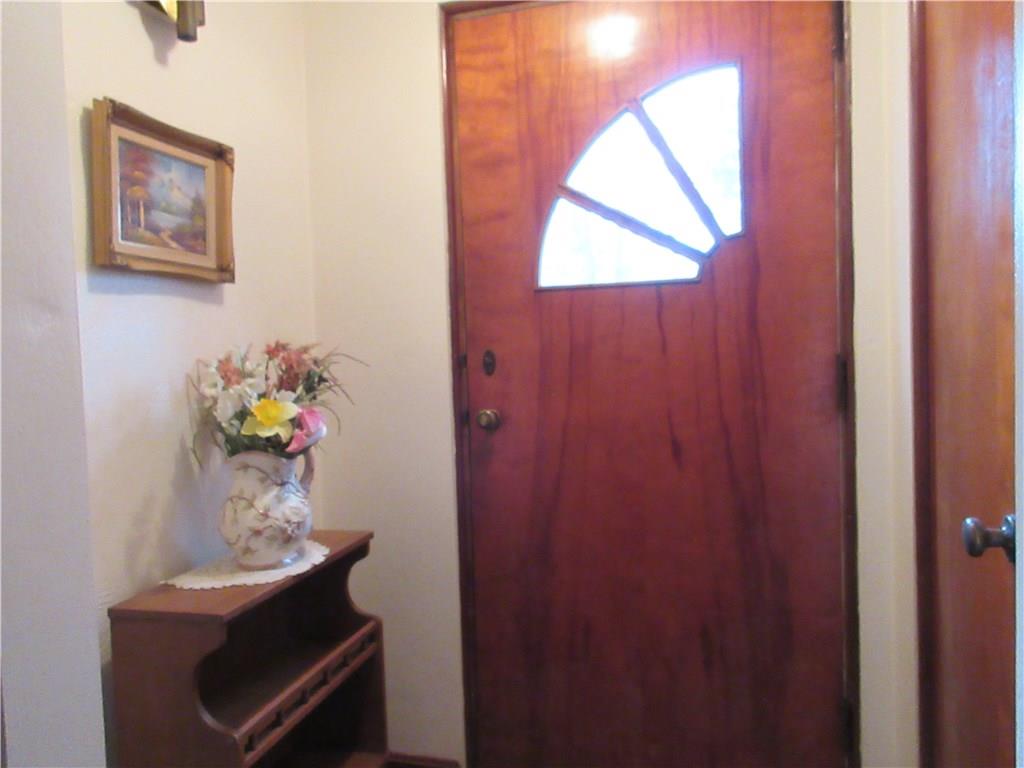 3842 Dickey Road Gibsonia, PA 15044 - Photo 7 of 23 Front entry