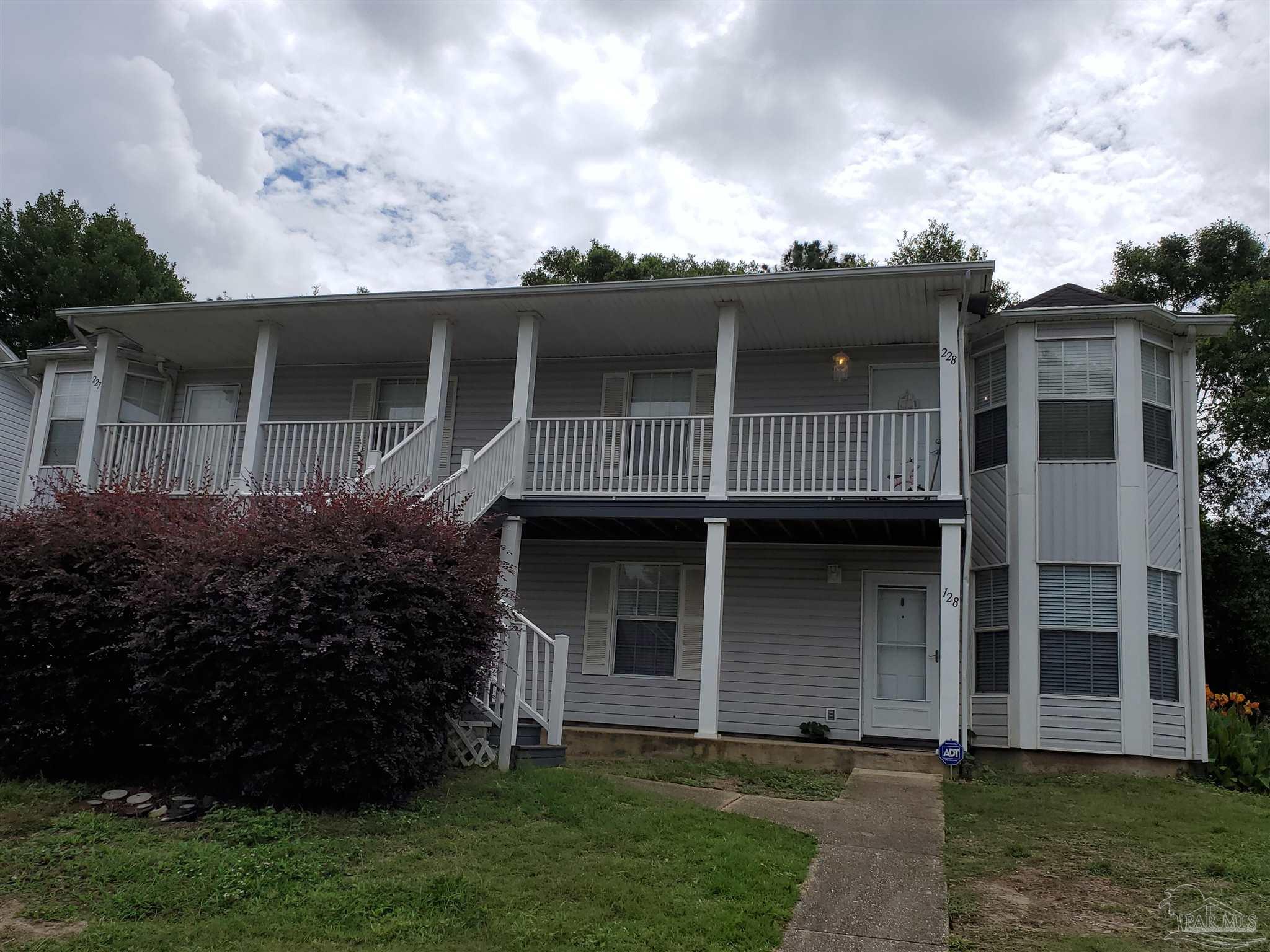 1500 East Johnson Avenue, Unit 228 Pensacola, FL 32514 - Photo 3 of 15